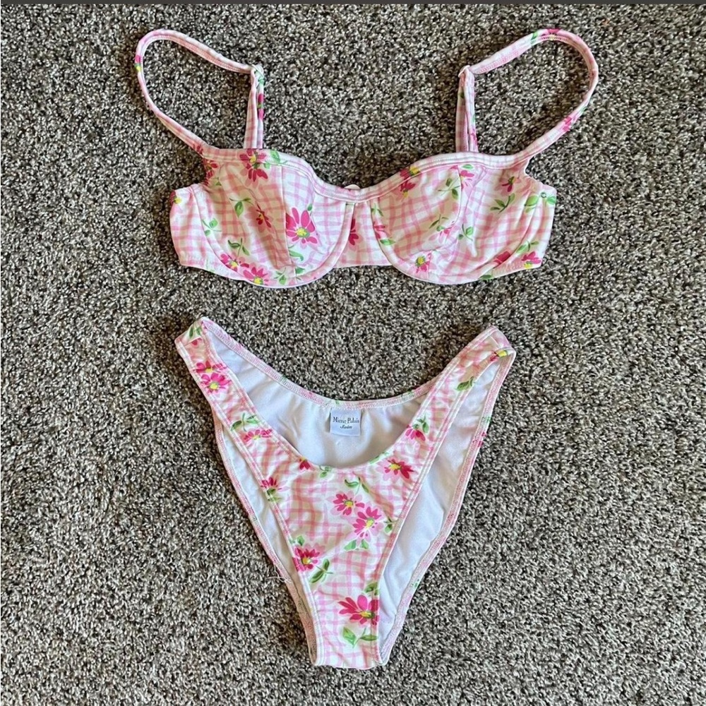 Mirror Palais Pink and Green Floral Set